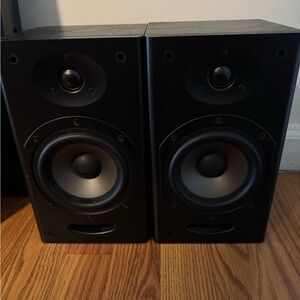 Black Dual Speaker Set